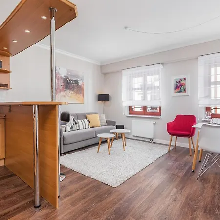 Modern With Balcony In Center By Renters Apartment Swinoujscie